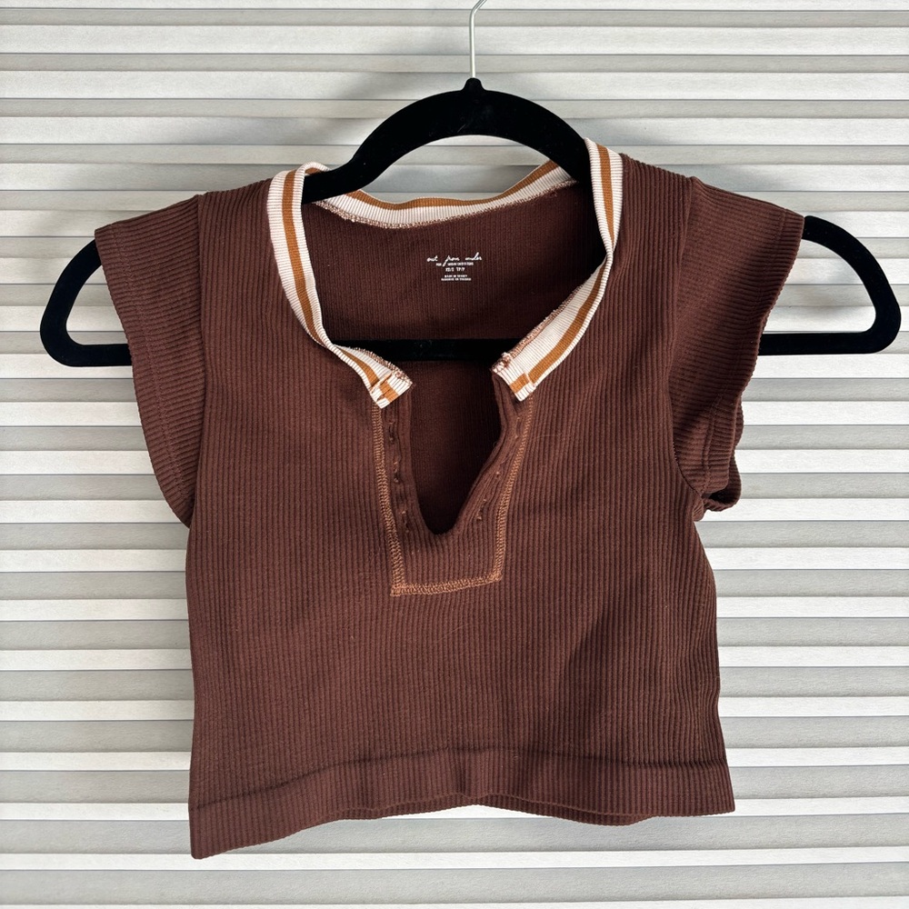 Urban Outfitters seamless “go for gold” top in brown color